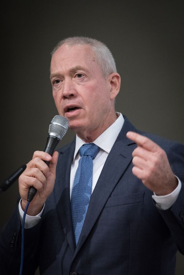 גלנט: "לא מבטיח שלא יתקיפו אותנו"