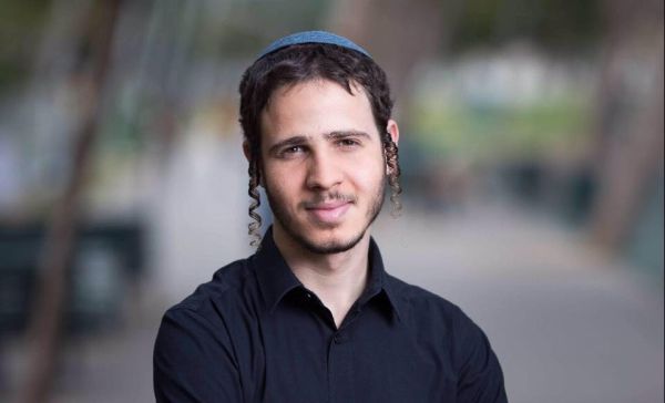 יושבים? כך יראה החיקוי של יאיר שרקי ב"ארץ נהדרת"