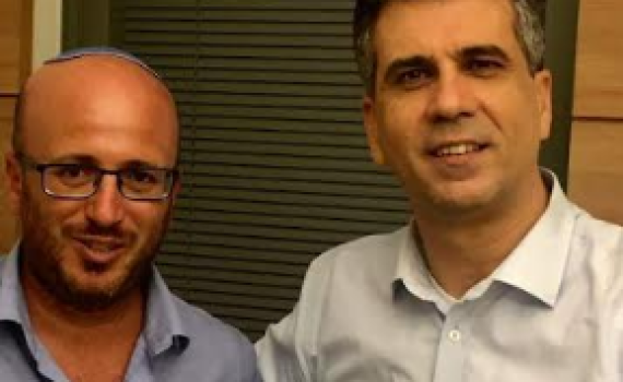 ברנז'ה: היועץ הסרוג רז קיל חוזר לכנסת