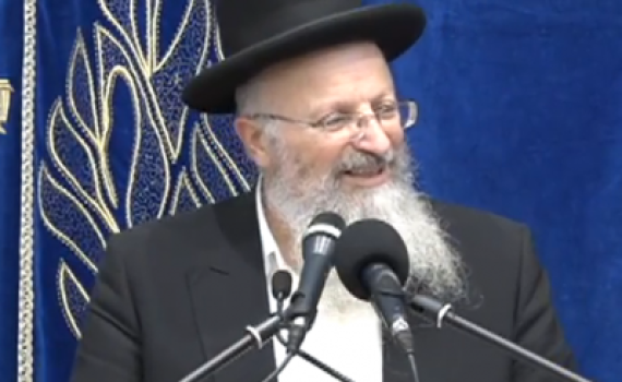 צפו: שיעורו השבועי של הרב שמואל אליהו