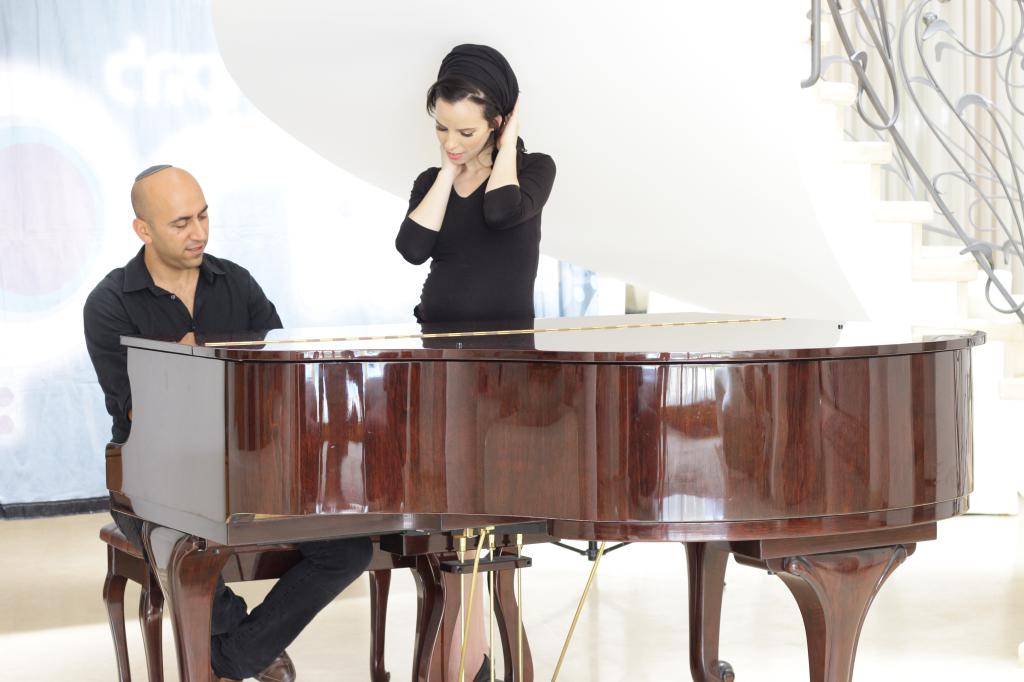 עד שמצאנו – מופיעים ב 'גולה ירושלמית'