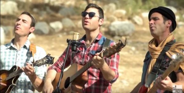 משנים מסלול: האחים סולומון בסינגל חדש על WAZE