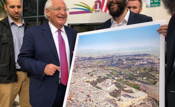 ה'פלסטינים' זועמים על תמונה שפרסם פרידמן