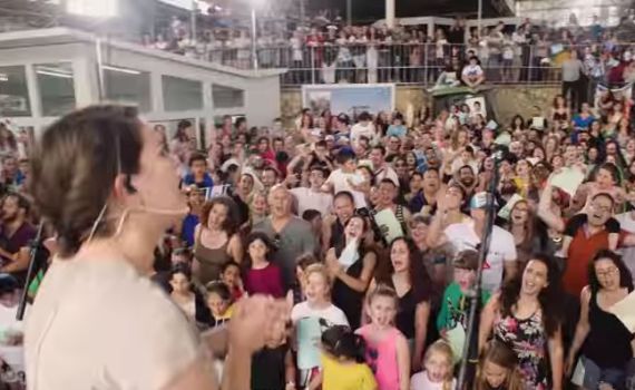 קולולם במזרחית: 2,000 איש עושים עומר אדם•צפו