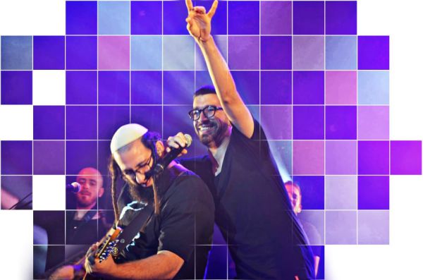 לגמרי 'לא לבד' | ביקורת מופע חנן בן ארי