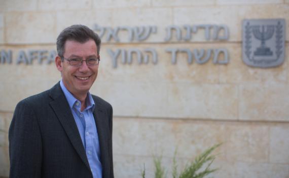 משרד החוץ לדיפלומטים: "לדרוש גינוי לטרור"