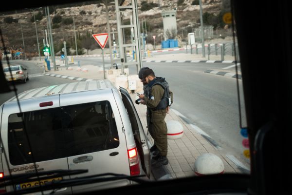 זעם בתגובה לתיעוד מג"ב: "לא יורים באוויר"