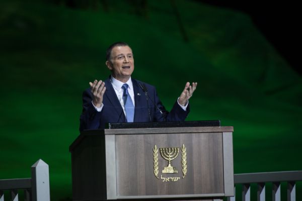 אדלשטיין: "שלטון רשע אי אפשר לפייס במילים"