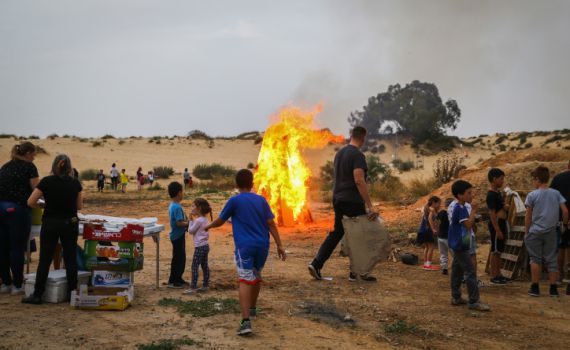 בשל מזג האוויר: ראשי ערים אוסרים להדליק מדורות