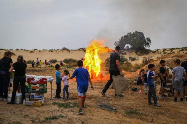 בשל מזג האוויר: ראשי ערים אוסרים להדליק מדורות