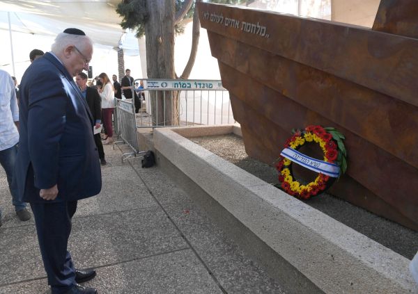 70 לאלטלנה: "יש פצעים שדינם להישאר פתוחים"