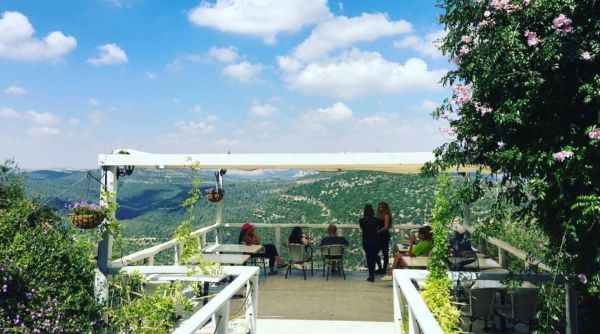 חגיגת בשרים בהרי יהודה| ביקורת מסעדות