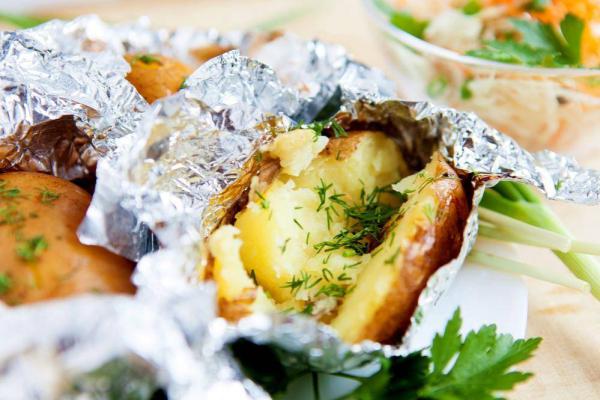 גם בלי מדורה: מתכונים מדליקים לתפוחי אדמה