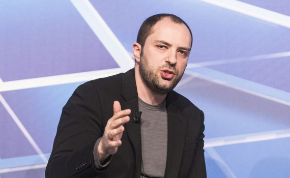 לא הסכים עם צוקרברג: מייסד ווטסאפ התפטר