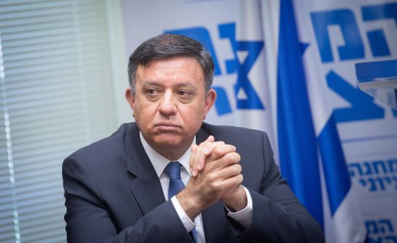 הקרב על האופוזיציה; גבאי: "בודקים את כל האפשרויות"