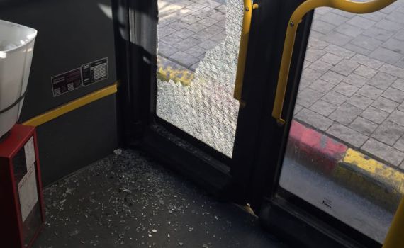 תיעוד: מסתננים מתפרעים בדרום תל אביב • פצוע קשה