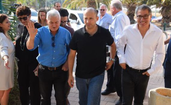 בנט הנחה: הארכת זמן לתלמידי עוטף עזה