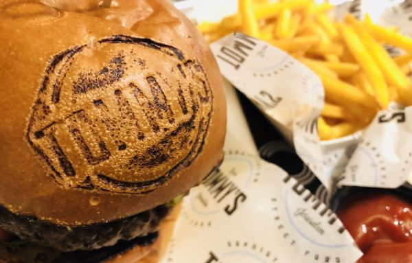 גילנו את אמריקה בירושלים| ביקורת מסעדות