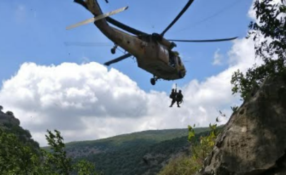 צפו: לוחמי 669 מחלצים מטייל שנפל מגובה רב בגולן