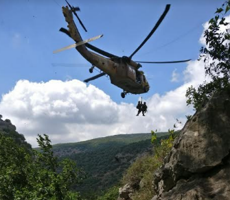 צפו: לוחמי 669 מחלצים מטייל שנפל מגובה רב בגולן