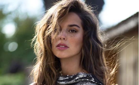 אושיית האופנה משתפת בטוקבק שהפך את עולמה