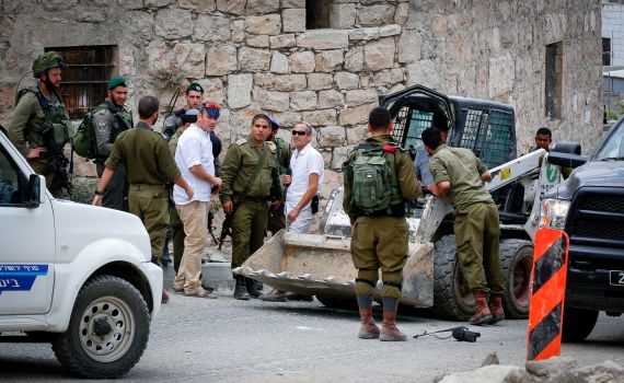 נס בשבת: סוכל פיגוע דריסה בחברון • המחבל נהרג