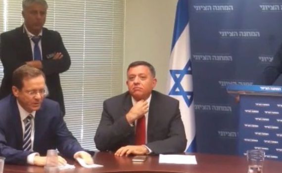 צפו: חסון מברך, שפת הגוף של גבאי אומרת הכל