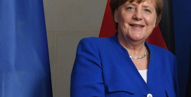 מרקל: "גרמניה צריכה לדבר עם הטליבאן"