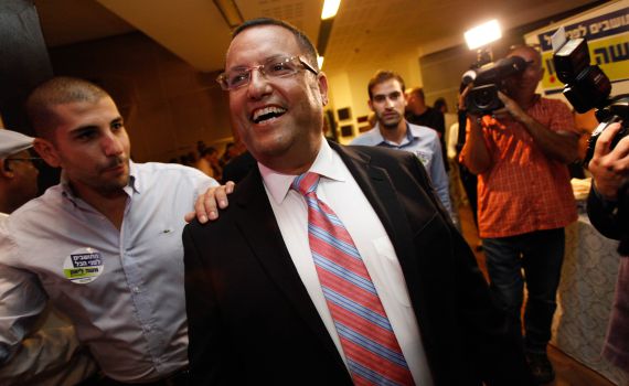 סקר: משה ליאון מנצח, אלקין רק שלישי