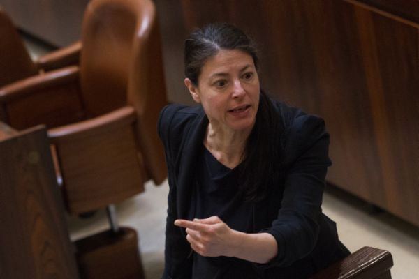 'לשים לזה סוף':הפרובוקציה החדשה של מרב מיכאלי