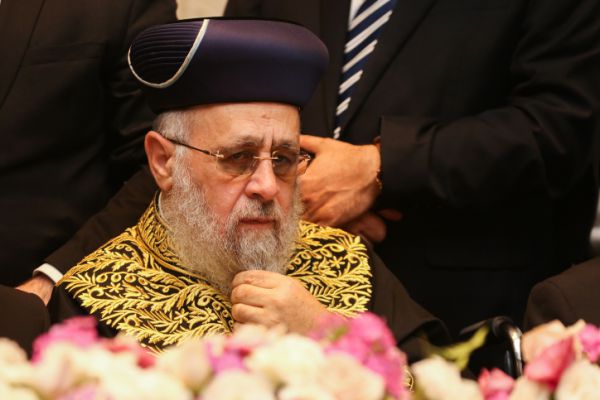 הרב יצחק יוסף תוקף: "ספק אם ניתן לסמוך על הבד"צ"