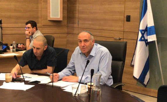 בעקבות דבריו: נציגי צה"ל החרימו דיון של מוטי יוגב