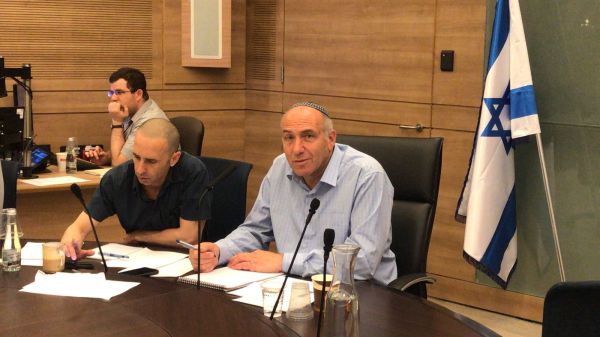 בעקבות דבריו: נציגי צה"ל החרימו דיון של מוטי יוגב