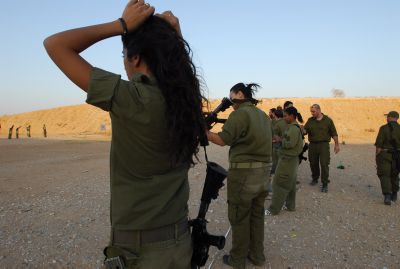 'הראשונות שצריכות להלחם בגיוס נשים הן הפמיניסטיות'