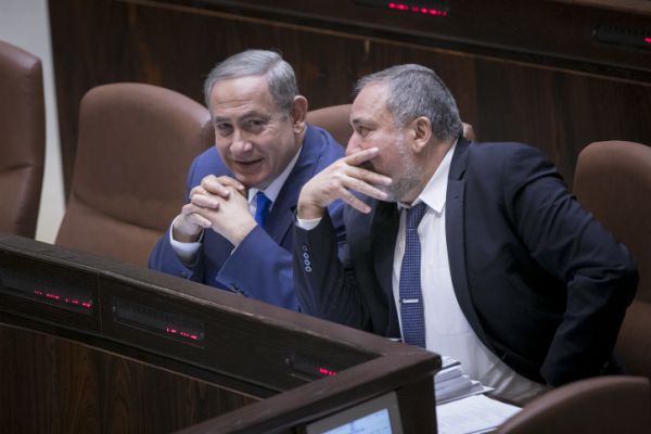 נתניהו פותח פער אדיר, ליברמן מתחזק לפיד נחלש