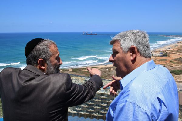 בגלל החקירה ראש עיריית חדרה סולק מ'יש עתיד'