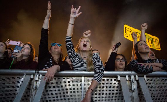 שוברות שוויון: ריקודים בהפרדה- ניצחון לנשים