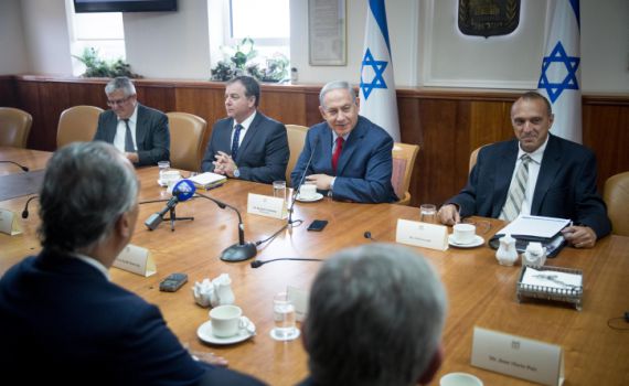 רה"מ לנציגים הלטינים: העבירו את השגרירויות לי-ם