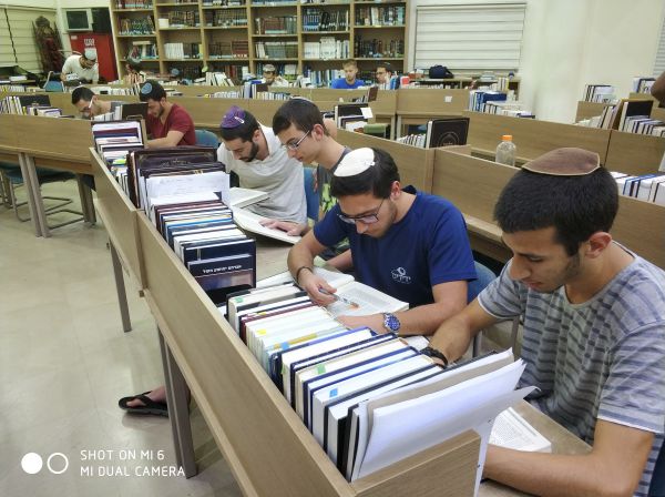 48 שעות: בואו לעזור להם לבנות עוד קומה של עשייה