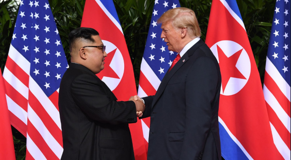 טראמפ אישר: "אפגש בקרוב עם קים ג'ונג און בארה"ב"