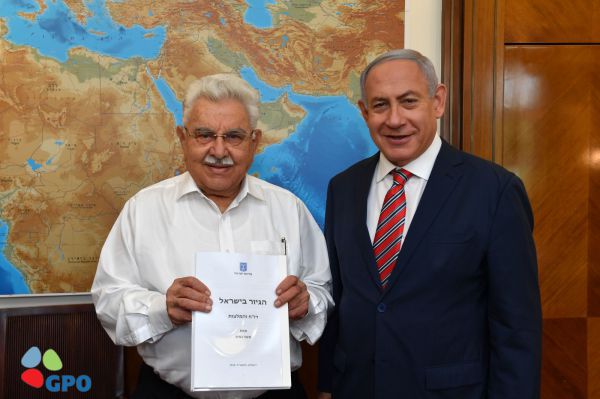 דו"ח הגיור של משה נסים רק הוגש וכבר בדרך לקבורה