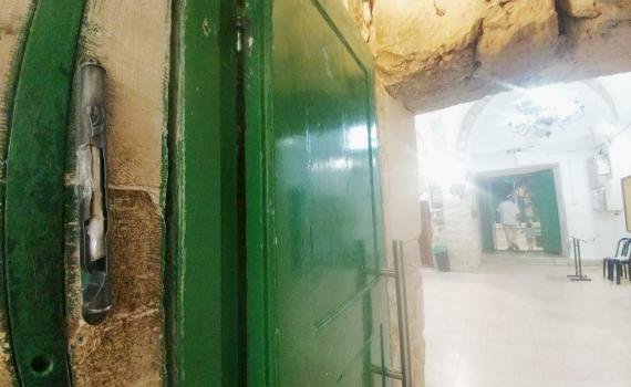 אחרי העיד אל פיטר, זה מה שגילו במערת המכפלה