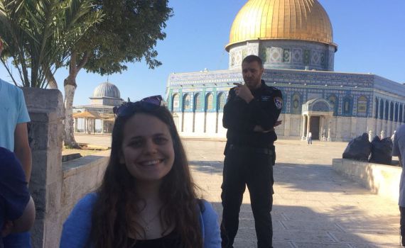 היסטריה משטרתית • עדות מהמעצר הבוקר בהר הבית