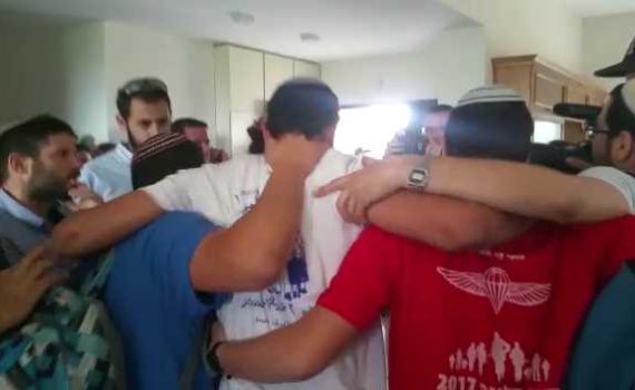 הפינוי בנתיב האבות: "תצאו בשירה, ואנחנו עוד נחזור"