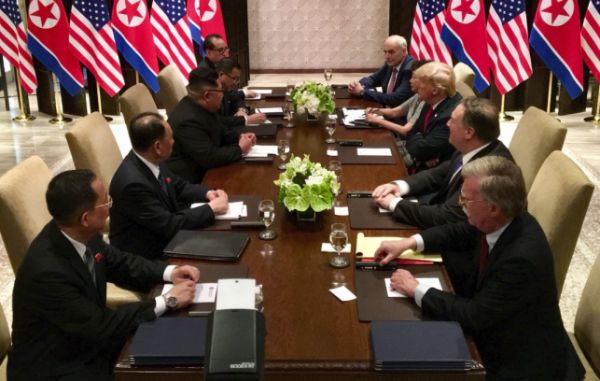 בלי קינוח בנעל: מה טראמפ וקים אכלו יחד?