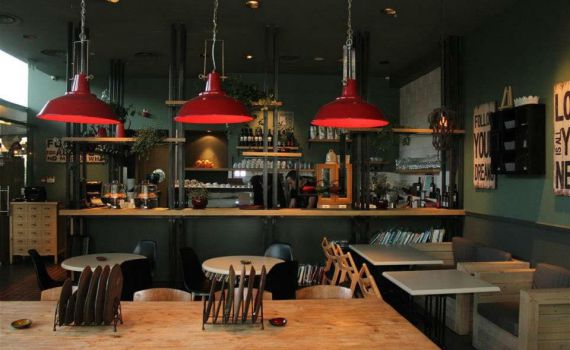 קפה, נשמה?| ביקורת מסעדות| "עלמא"