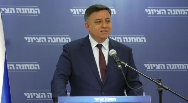 מי עומד מאחורי הוואצאפים המזויפים של העבודה?