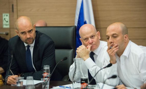 יועמ"ש הכנסת נגד הליכוד: עובדי ציבור יזכו ליחס מכבד