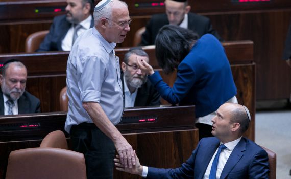 אחרי 8 חודשים: פגישה ראשונה של בנט ואריאל