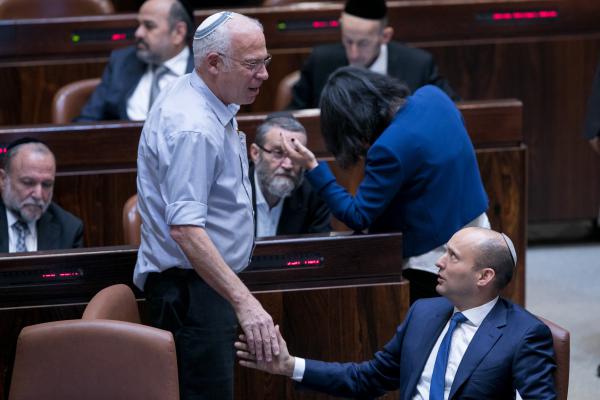 אחרי 8 חודשים: פגישה ראשונה של בנט ואריאל